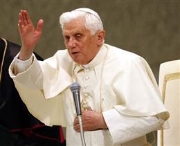 Papa Bento XVI envia carta a fiéis sobre padres irlandeses pedófilos